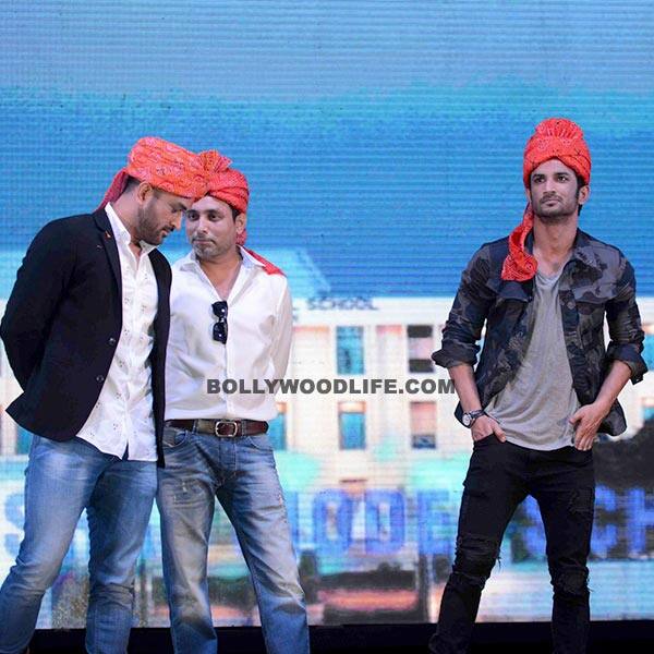 Sushant Singh Rajput and M S Dhoni during DAV event Sushant Singh Rajput and M S Dhoni during DAV event