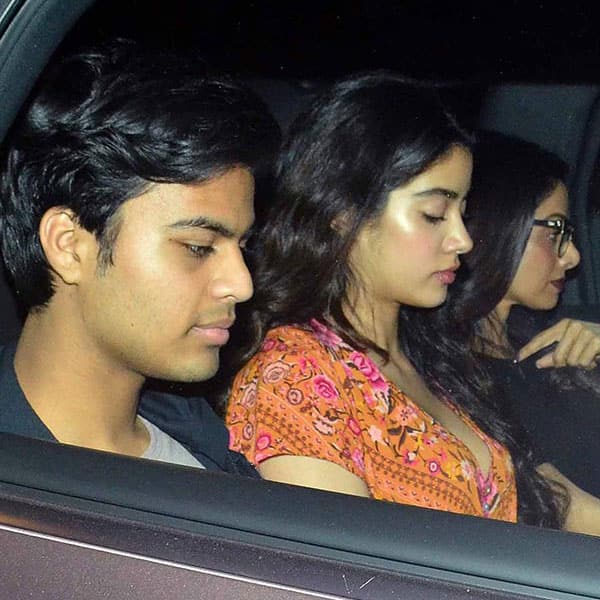 The guy who accompanied Jhanvi Kapoor for Dear Zindagi screening was Akshat Ranjan and not Shikhar Pahariya
