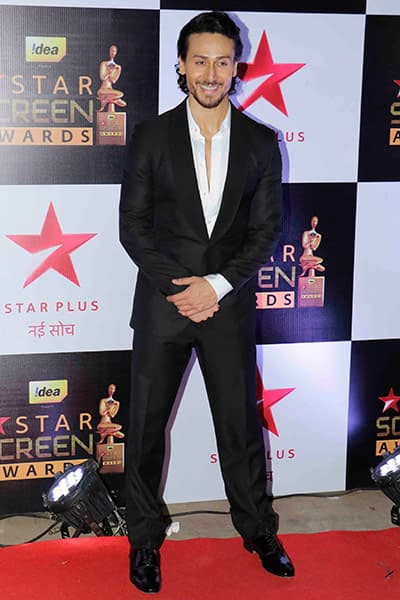 Tiger Shroff on red carpet during Star Screen Awards 2016