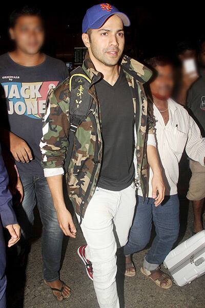 Varun Dhawan walking out of Mumbai airport