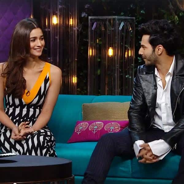 When Varun Dhawan gives a strange look to Alia Bhatt When Varun Dhawan gives a strange look to Alia Bhatt