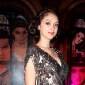 Stardust Awards 2013: Anushka Sharma, Rakhi Sawant, Mugdha Godse indulge in a cleavage&nbsp;show