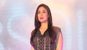 Kareena sizzles at the Lakme Fashion Week