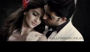 Abhishek Bachchan tells Sonam Kapoor to get smart!