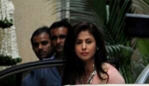 Bipasha Basu, Urmila Matondkar, Twinkle Khanna at Aishwarya Rai Bachchan’s godh bharai