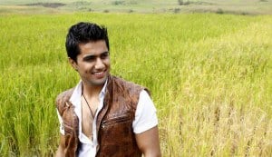 Bigg Boss 6: Vishal Karwal pairs up with Aashka Goradia for a dance
