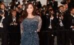 Cannes 2012: Aishwarya Rai Bachchan wears a clingy Elie Saab on the red carpet!