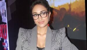 Jiah Khan, Sophie Choudry, Shazahn Padamsee at the DJ magazine launch