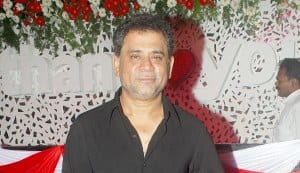 Anees Bazmee to direct Aankhen sequel titled Aankhen Char?