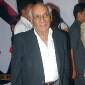 Shahrukh Khan, Amitabh Bachchan, Lata Mangeshkar, Dr Manmohan Singh tweet about Yash Chopra’s shocking&nbsp;demise