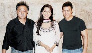 Aamir Khan and Juhi Chawla get together to celebrate 25 years of Qayamat Se Qayamat Tak