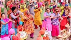 Khiladi 786 song Khiladi bhaiyya: Akshay Kumar’s antics are good&nbsp;fun!