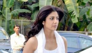 Shilpa Shetty, Neil Nitin Mukesh, Divya Dutta, Manoj Bajpayee attend Sonu Nigam’s mother’s funeral