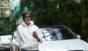 Amitabh Bachchan posts crowd pictures