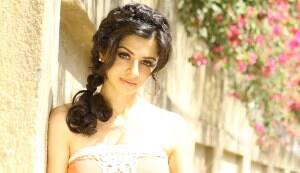 South actor Vedhika Kumar: Language is no barrier in expressing human emotions