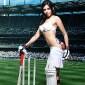 IPL party girl Rozlyn Khan shows off her&nbsp;butt!