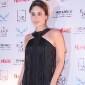 Kareena Kapoor ditches Manish Malhotra for Ritu&nbsp;Kumar?