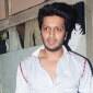 Riteish Deshmukh wants to donate liver to dad&nbsp;Vilasrao