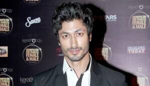 Deepika Padukone, Shahrukh Khan, Sonam Kapoor at the ‘Cosmopolitan Fun Fearless Awards 2012′