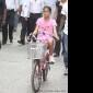 Shahrukh Khan goes for a cycle ride with daughter&nbsp;Suhana