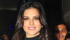 Sunny Leone to visit Siddhivinayak Temple!