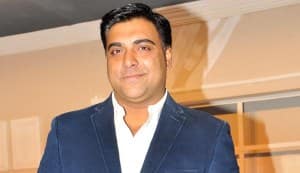 Why does Ram Kapoor want to get intimate with John Abraham?