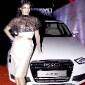 Jacqueline Fernandez looks classy in a sheath dress and a lace&nbsp;capelet