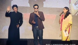 Shahrukh Khan makes people go crazy at Vashi Durga puja
