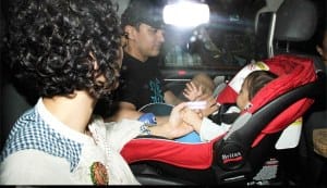 Aamir Khan and Kiran Rao hold Azad’s little hand!