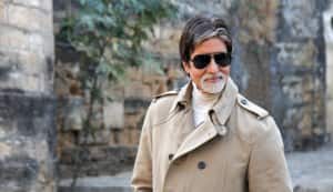 Amitabh Bachchan rides a ‘phat-phatiya’ for documentary