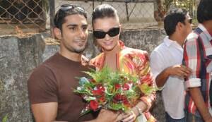 Prateik and Amy Jackson distribute roses on Valentine’s Day