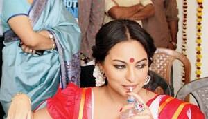 Bullet Raja on the sets pics: Sonakshi Sinha in a saree, yet again!