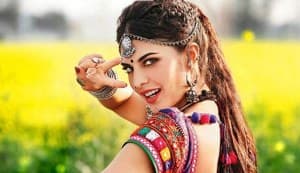 Jacqueline Fernandez turns gaaon ki gori in Ramaiya Vastavaiyan item song: first look