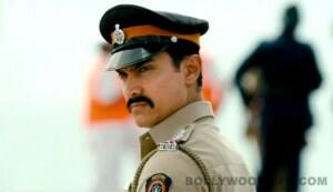 TALAASH theatrical trailer: Will Aamir Khan fall in love with Kareena Kapoor?
