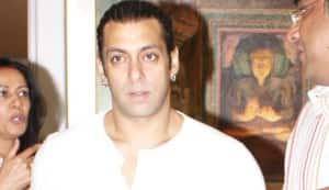 Salman Khan is back on Twitter!