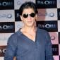 Shahrukh Khan bonds with Shirish Kunder’s&nbsp;aliens!
