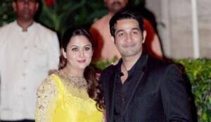 Navratri special: Madhuri Dixit, Sonam Kapoor and Bipasha Basu look vibrant in yellow