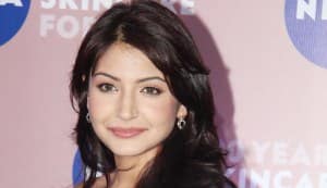 Anushka Sharma agrees to do a cameo for Shahrukh Khan