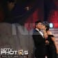 19th Colors Screen Awards: Priyanka Chopra kisses Shahrukh Khan on&nbsp;stage!