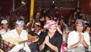 Ranbir Kapoor visits Hazrat Nizamuddin Dargah