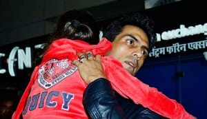 Arjun Rampal, Hrithik Roshan, Kareena Kapoor at the airport with their families