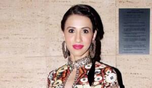 Pria Kataaria Puri celebrates her 16 years in fashion at F Bar with friends