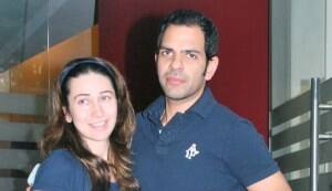 Karisma Kapoor back with hubby Sanjay Kapur