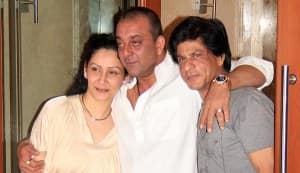 Shahrukh Khan visits Sanjay Dutt at his residence
