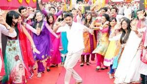 Sonam Kapoor and Dhanush at the promotion of their movie Raanjhanaa