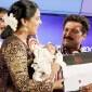 Kerala State Film Awards 2011: Shweta Menon & baby daughter steal the&nbsp;show!
