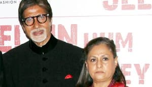 Jaya Bachchan to host a grand party for husband Amitabh Bachchan on his 70th birthday!