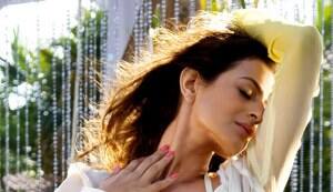 Can Ameesha Patel pull off a Madhuri Dixit?