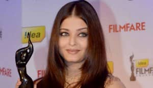 Aishwarya Rai Bachchan unveils Filmfare’s special trophy to commemorate 100 years of Indian cinema!