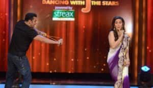 Salman Khan and Katrina Kaif jiggy with Madhuri Dixit on ‘Jhalak Dikhhla Jaa 5′